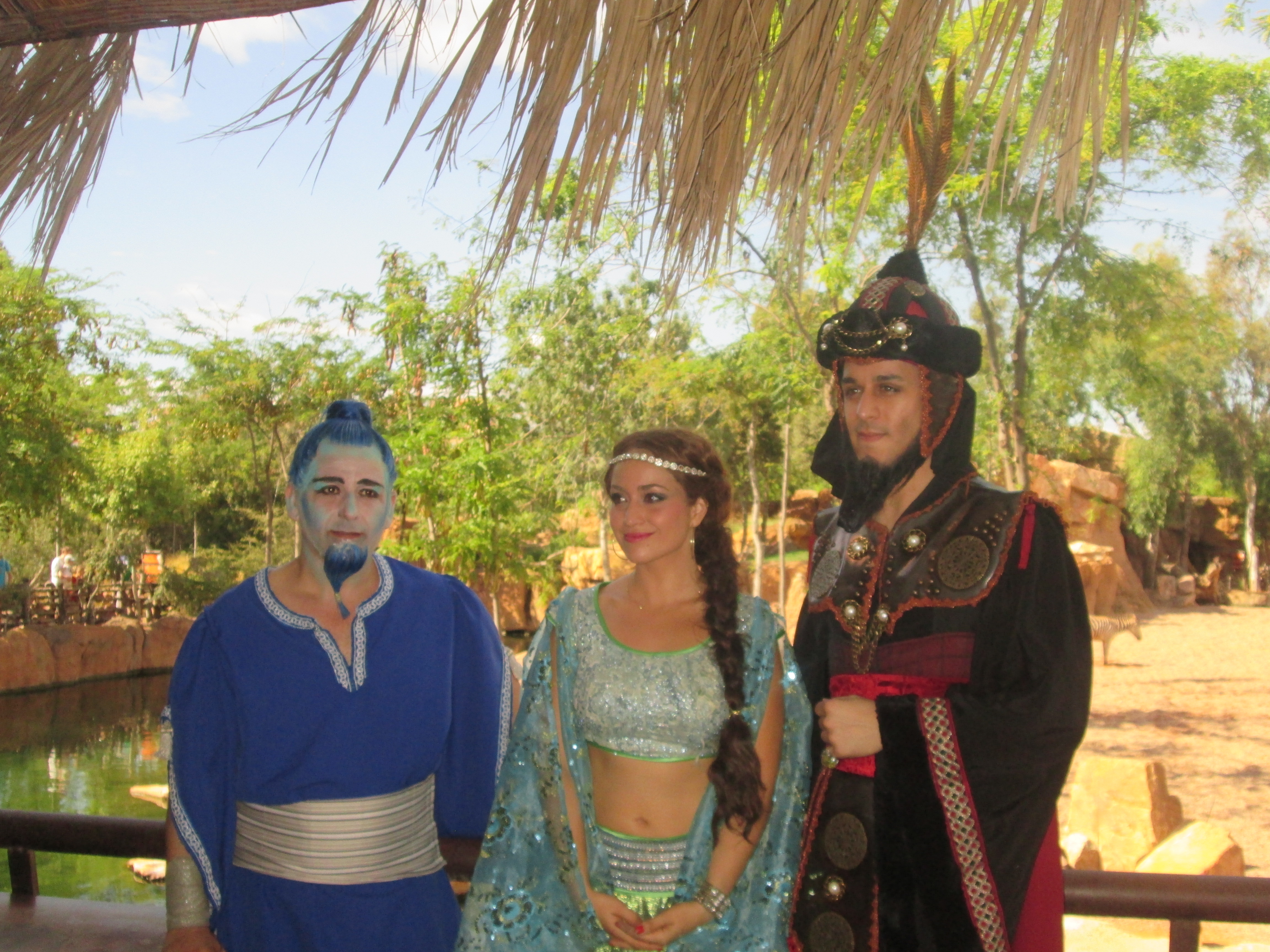 Carles Montoliou (Genio de la lampara); Erika Bleda (Jasmine); Aitor Caballer (Jafar).
